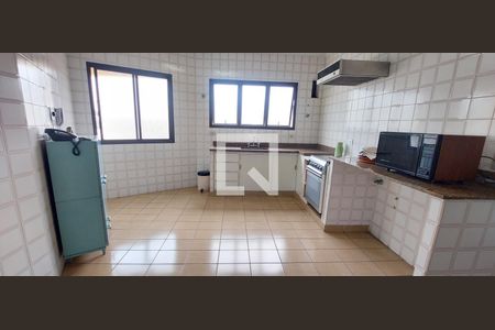 Apartamento à venda com 138m², 2 quartos e 3 vagas Apartamento à venda com 138m², 2 quartos e 3 vagasCozinha