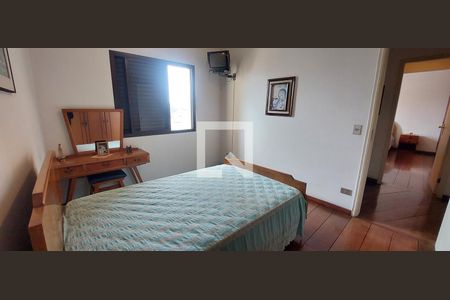 Apartamento à venda com 138m², 2 quartos e 3 vagas Apartamento à venda com 138m², 2 quartos e 3 vagasQuarto 2