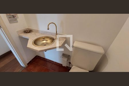 Apartamento à venda com 138m², 2 quartos e 3 vagas Apartamento à venda com 138m², 2 quartos e 3 vagasLavabo 1