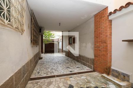 Casa à venda com 293m², 7 quartos e 6 vagas Casa à venda com 293m², 7 quartos e 6 vagasGaragem