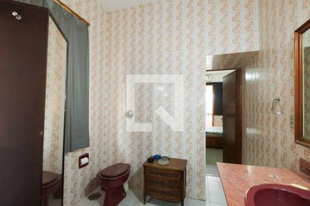 Casa à venda com 293m², 7 quartos e 6 vagas Casa à venda com 293m², 7 quartos e 6 vagasBanheiro da Suíte 2