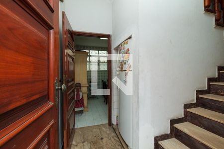 Casa à venda com 293m², 7 quartos e 6 vagas Casa à venda com 293m², 7 quartos e 6 vagasCorredor