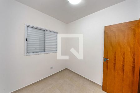 Quarto 2 de apartamento para alugar com 2 quartos, 40m² em Parque Sevilha, São Paulo