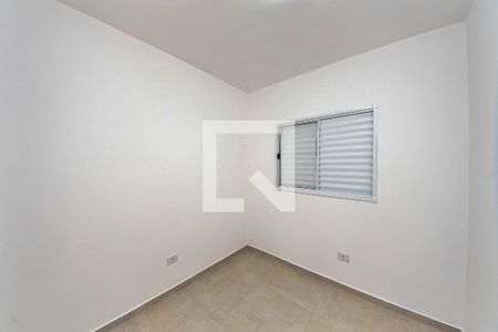 Quarto 2 de apartamento para alugar com 2 quartos, 40m² em Parque Sevilha, São Paulo