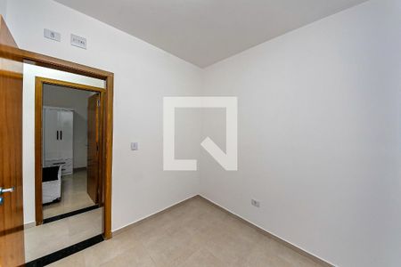 Quarto 2 de apartamento para alugar com 2 quartos, 40m² em Parque Sevilha, São Paulo