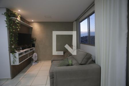 Sala de apartamento à venda com 2 quartos, 75m² em Santa Terezinha, Belo Horizonte