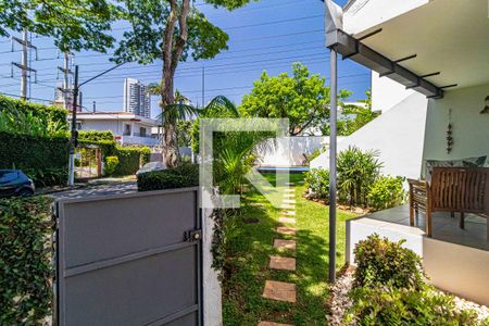 Casa à venda com 510m², 4 quartos e 4 vagas Casa à venda com 510m², 4 quartos e 4 vagasJardim