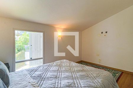 Casa à venda com 510m², 4 quartos e 4 vagas Casa à venda com 510m², 4 quartos e 4 vagasQuarto 02