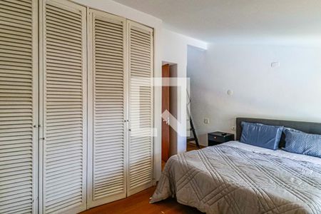 Casa à venda com 510m², 4 quartos e 4 vagas Casa à venda com 510m², 4 quartos e 4 vagasQuarto 02