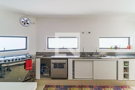 Casa à venda com 510m², 4 quartos e 4 vagas Casa à venda com 510m², 4 quartos e 4 vagasCozinha