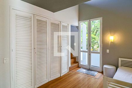 Casa à venda com 510m², 4 quartos e 4 vagas Casa à venda com 510m², 4 quartos e 4 vagasQuarto 03