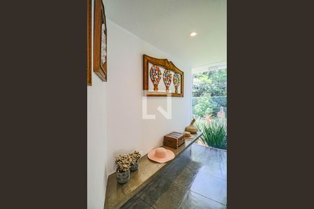 Casa à venda com 510m², 4 quartos e 4 vagas Casa à venda com 510m², 4 quartos e 4 vagasLavabo