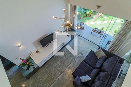 Casa à venda com 510m², 4 quartos e 4 vagas Casa à venda com 510m², 4 quartos e 4 vagasCorredor - Vista da sala