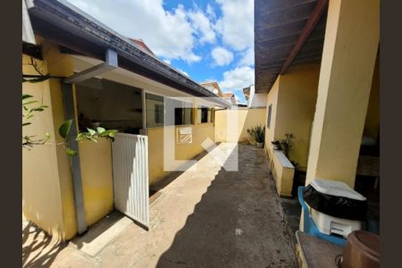 Casa à venda com 122m², 3 quartos e 2 vagas