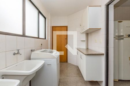Apartamento à venda com 340m², 4 quartos e 4 vagas Apartamento à venda com 340m², 4 quartos e 4 vagasÁrea de Serviço