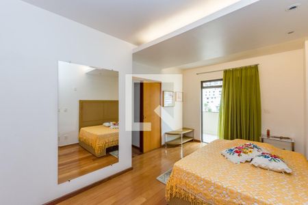 Apartamento à venda com 340m², 4 quartos e 4 vagas Apartamento à venda com 340m², 4 quartos e 4 vagasSuíte 1