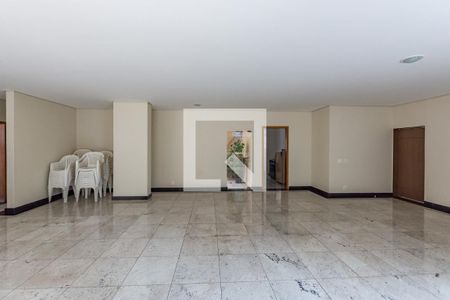 Apartamento à venda com 340m², 4 quartos e 4 vagas Apartamento à venda com 340m², 4 quartos e 4 vagasSalão de Festas