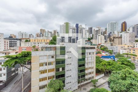 Apartamento à venda com 340m², 4 quartos e 4 vagas Apartamento à venda com 340m², 4 quartos e 4 vagasVaranda da Suíte 1
