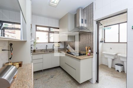 Apartamento à venda com 340m², 4 quartos e 4 vagas Apartamento à venda com 340m², 4 quartos e 4 vagasCozinha