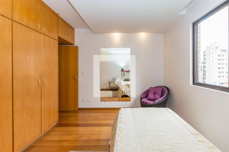 Apartamento à venda com 340m², 4 quartos e 4 vagas Apartamento à venda com 340m², 4 quartos e 4 vagasQuarto 2