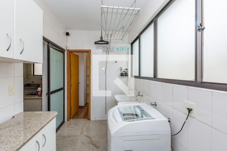 Apartamento à venda com 340m², 4 quartos e 4 vagas Apartamento à venda com 340m², 4 quartos e 4 vagasÁrea de Serviço