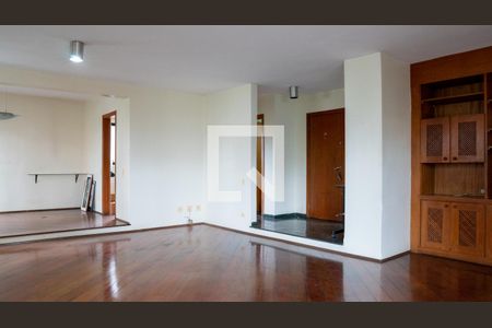 Sala de apartamento para alugar com 4 quartos, 200m² em Higienópolis, São Paulo