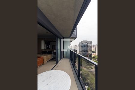 Varanda de kitnet/studio para alugar com 1 quarto, 42m² em Itaim Bibi, São Paulo