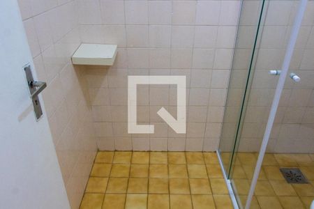 Apartamento à venda com 75m², 2 quartos e 1 vaga Apartamento à venda com 75m², 2 quartos e 1 vagaBanheiro