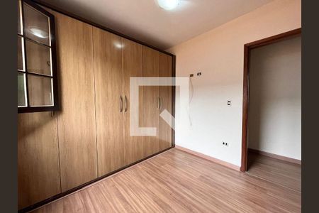 Casa à venda com 4 quartos, 155m² em Vila Claudio, Santo André