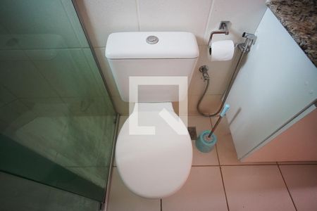 Banheiro de casa de condomínio à venda com 2 quartos, 60m² em Minaslândia (p Maio), Belo Horizonte