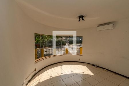 Sala de TV de casa para alugar com 4 quartos, 444m² em Jardim Chapadão, Campinas