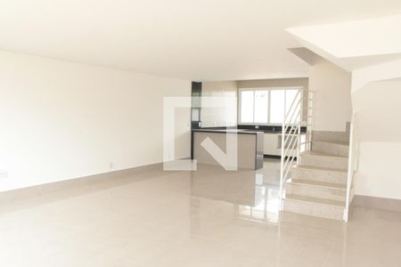 SALA de casa de condomínio à venda com 3 quartos, 117m² em Trevo, Belo Horizonte