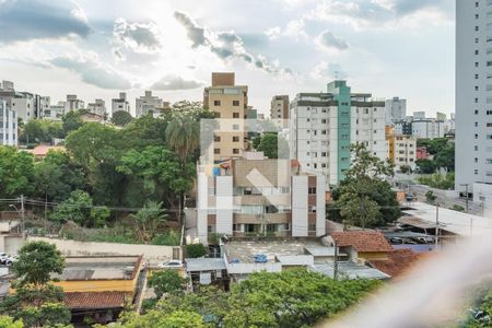Sala de apartamento à venda com 3 quartos, 110m² em Grajau, Belo Horizonte