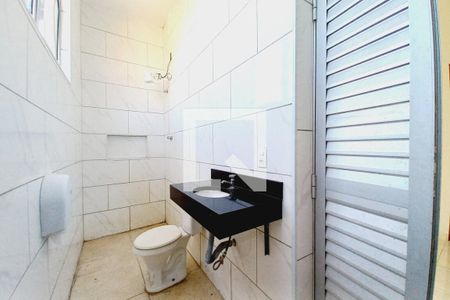 Banheiro da Suíte de casa para alugar com 2 quartos, 70m² em Jardim Novo Campos Eliseos, Campinas