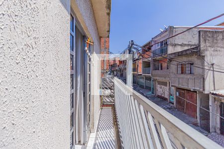 Sacada da sala de casa à venda com 4 quartos, 74m² em Conceicao, Osasco