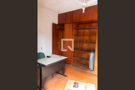 Suíte 2 de casa à venda com 3 quartos, 350m² em Jardim D’abril, São Paulo