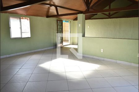 Sala de casa de condomínio para alugar com 1 quarto, 85m² em Campo Grande, Rio de Janeiro
