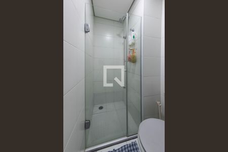 Banheiro  de apartamento à venda com 1 quarto, 38m² em Vila Tolstoi, São Paulo