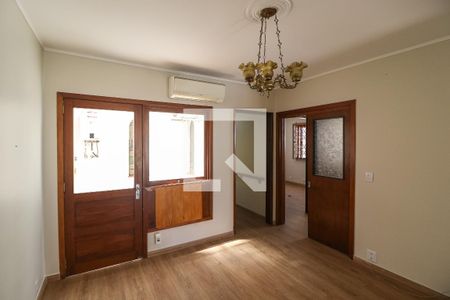 Sala de casa à venda com 3 quartos, 148m² em Medianeira, Porto Alegre