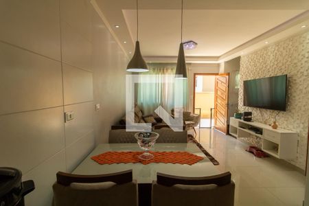 Casa de condomínio à venda com 79m², 2 quartos e 2 vagasSala/Cozinha