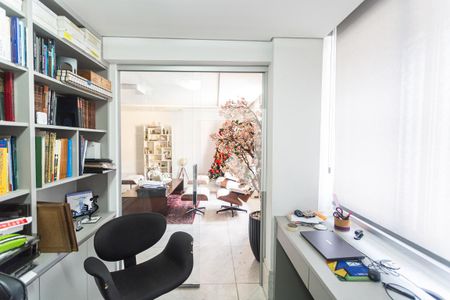 Escritório na Sala 1 de apartamento à venda com 4 quartos, 311m² em Centro, Belo Horizonte