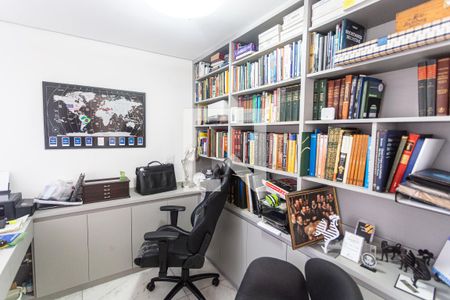 Escritório na Sala 1 de apartamento à venda com 4 quartos, 311m² em Centro, Belo Horizonte