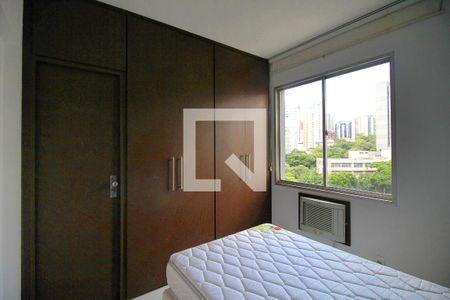 Suite de apartamento à venda com 1 quarto, 38m² em Funcionários, Belo Horizonte