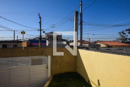 Vista do Quarto 1 de casa para alugar com 2 quartos, 234m² em Vila Pirajussara, São Paulo