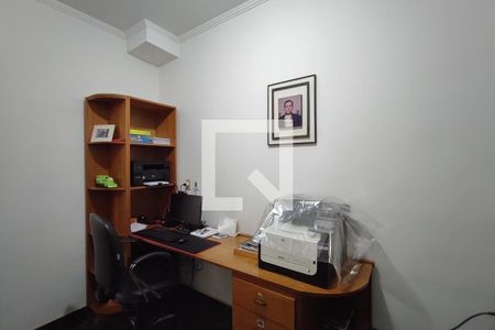 Escritório de casa à venda com 4 quartos, 299m² em Vila Paraíso, Campinas