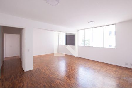 Sala de apartamento à venda com 2 quartos, 110m² em Cerqueira César, São Paulo