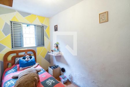 Quarto 2 de casa à venda com 3 quartos, 100m² em Jardim Itacolomi, São Paulo