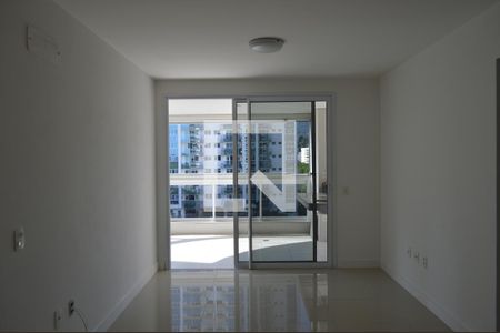 Sala de apartamento para alugar com 2 quartos, 85m² em Camorim, Rio de Janeiro
