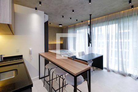 Sala/Quarto de kitnet/studio para alugar com 1 quarto, 34m² em Vila Olímpia, São Paulo