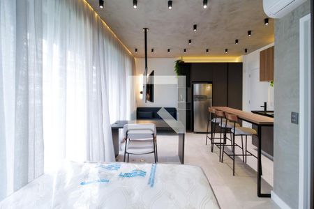 Sala/Quarto de kitnet/studio para alugar com 1 quarto, 34m² em Vila Olímpia, São Paulo